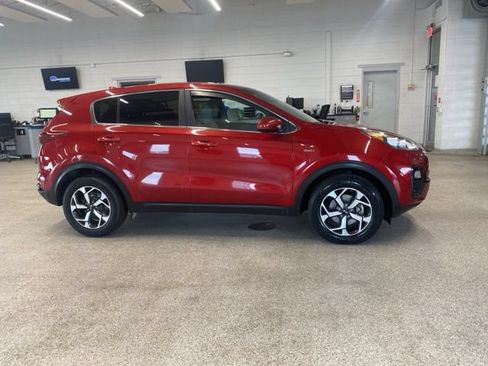 Used 2020 Kia Sportage LX AWD/4WD image 4