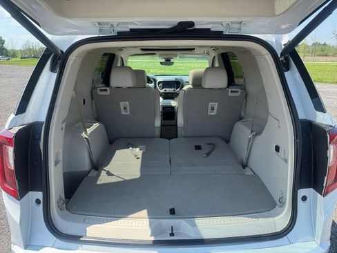 Used 2023 GMC Acadia Denali w/ Denali Ultimate Package AWD/4WD image 19
