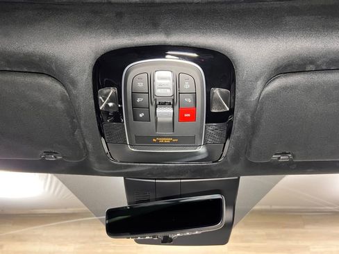 Used 2023 Hyundai Palisade Calligraphy image 12