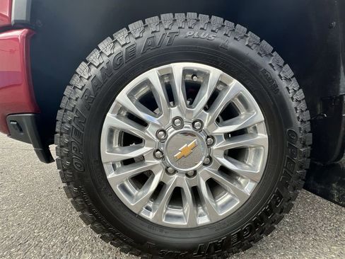 Certified 2022 Chevrolet Silverado 2500 High Country w/ Z71 Off-Road Package image 34