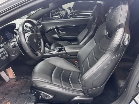 Used 2017 Maserati GranTurismo Sport image 21