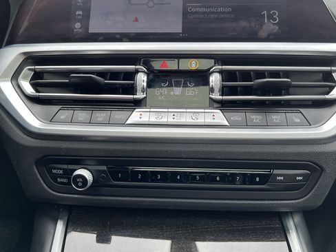 Used 2019 BMW 330i Sedan w/ Convenience Package RWD image 30