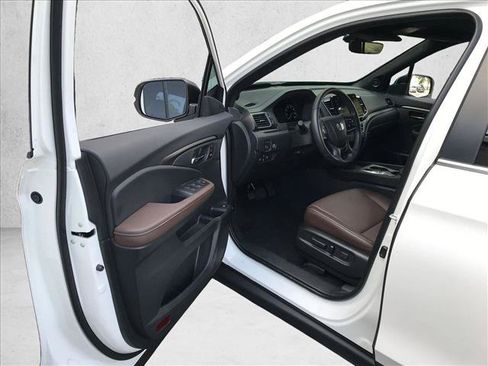 Used 2025 Honda Ridgeline RTL image 15
