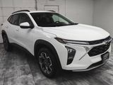 Used 2025 Chevrolet Trax LT w/ Driver Confidence Package image 3