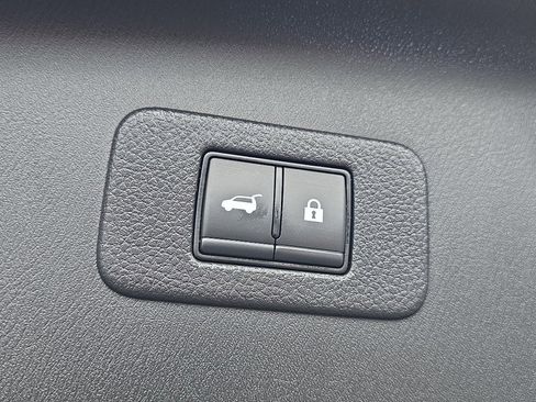 Used 2023 Nissan Armada Platinum w/ Captain's Chairs Package image 12