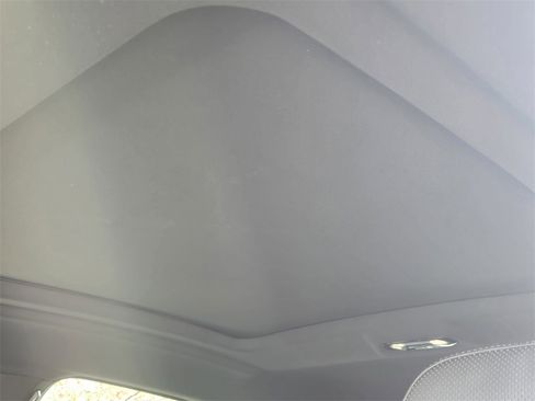 New 2026 BMW X6 xDrive40i w/ Climate Comfort Package image 27