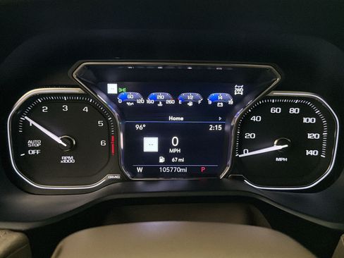 Used 2021 GMC Yukon Denali w/ Denali Premium Package AWD/4WD image 18