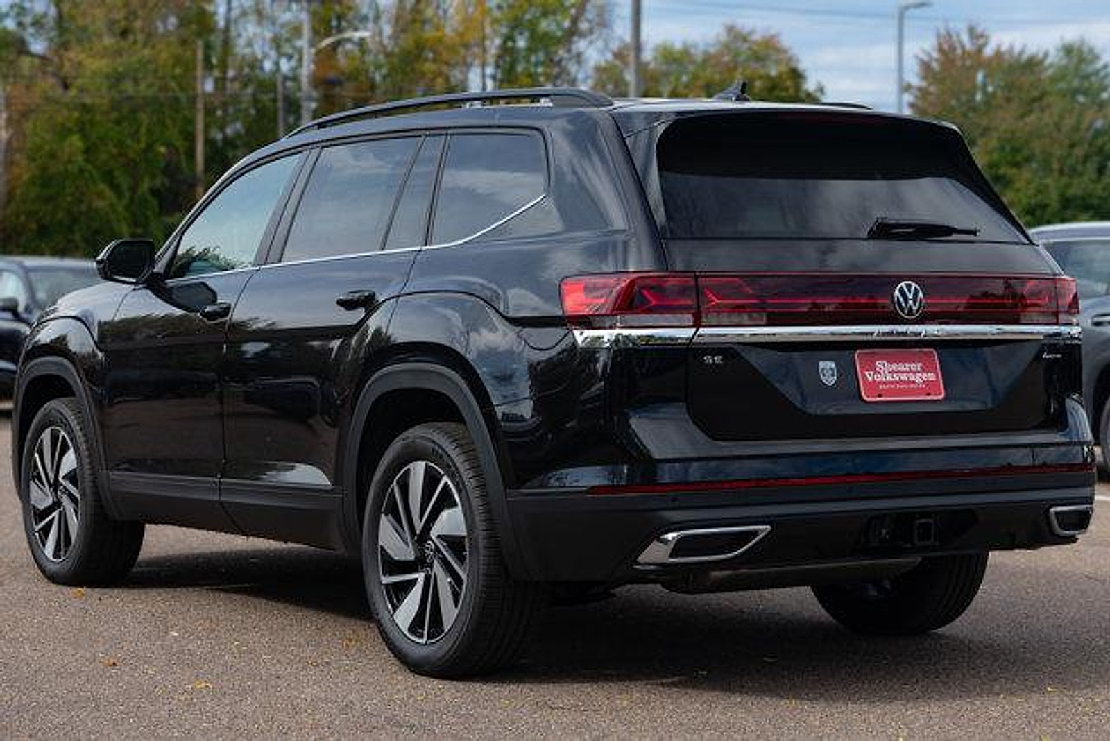Used 2026 Volkswagen Atlas SE AWD/4WD image 4