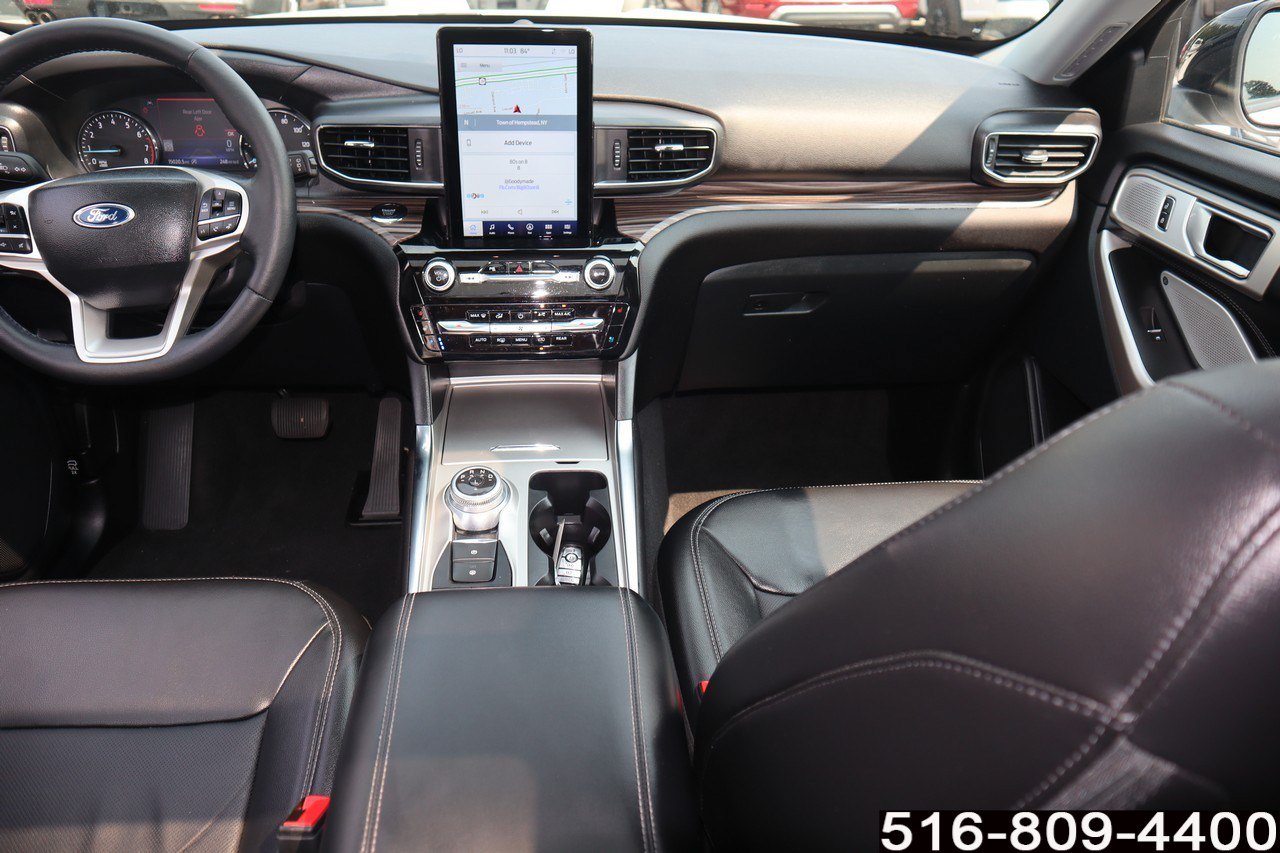 Used 2023 Ford Explorer Limited w/ Limited Technology Package AWD/4WD image 15