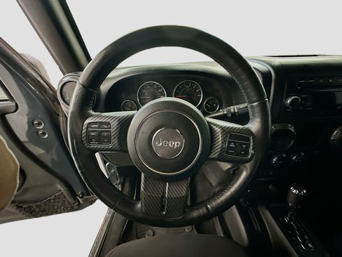 Used 2016 Jeep Wrangler Unlimited Sport w/ Connectivity Group image 17