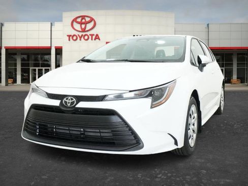 New 2026 Toyota Corolla LE image 10