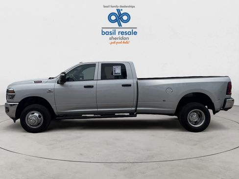 Used 2026 RAM 3500 Tradesman AWD/4WD image 3