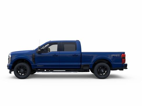 New 2026 Ford F250 Lariat w/ Black Appearance Package image 4