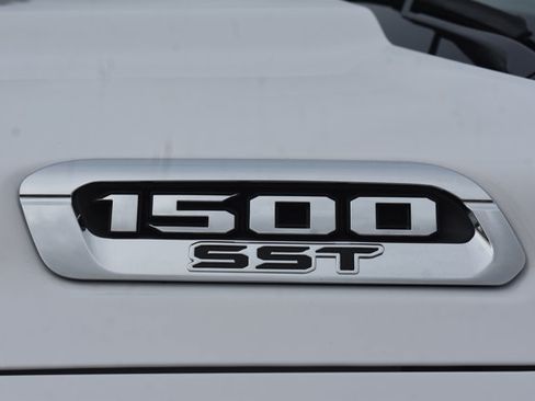Used 2025 RAM 1500 Laramie w/ Laramie Southwest Edition AWD/4WD image 12