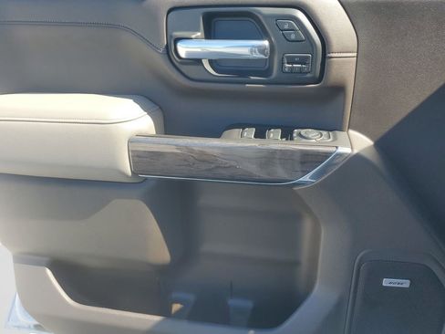 Used 2020 Chevrolet Silverado 2500 LTZ w/ LTZ Premium Package image 23