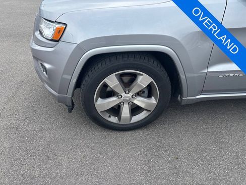 Used 2015 Jeep Grand Cherokee Overland AWD/4WD image 4