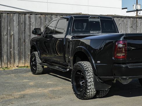 Used 2021 RAM 3500 Laramie image 11