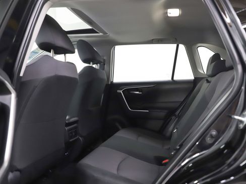 Used 2024 Toyota RAV4 XLE w/ Convenience Package image 18