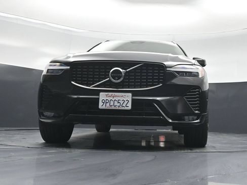 Used 2025 Volvo XC60 B5 Plus AWD/4WD image 47