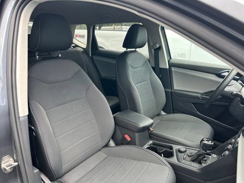 Certified 2022 Volkswagen Taos SE AWD/4WD image 44