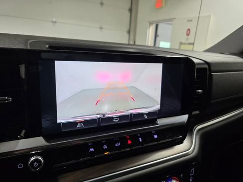 Certified 2022 GMC Sierra 1500 SLT w/ SLT Convenience Package image 22