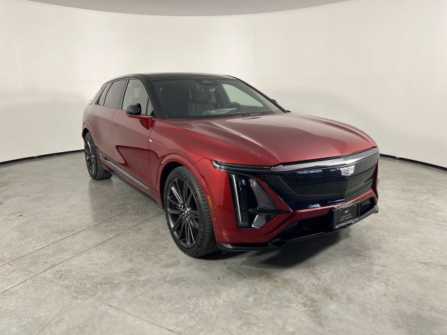 Used 2026 Cadillac Lyriq V w/ LPO, Floor Liner Package AWD/4WD image 2