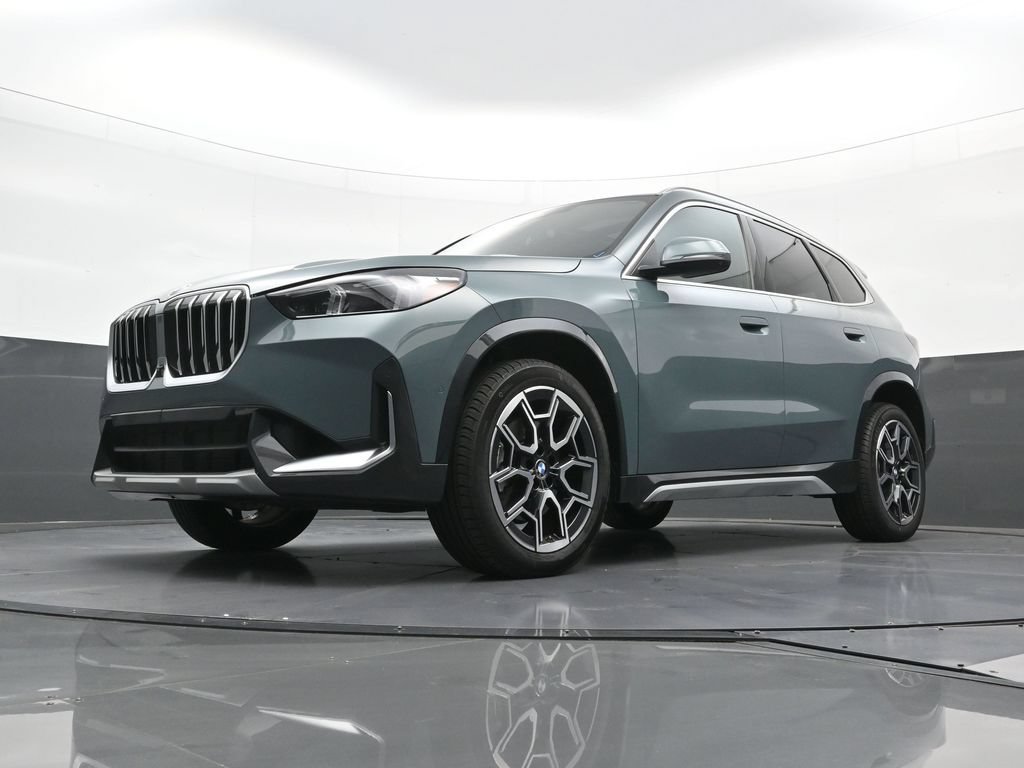 Used 2026 BMW X1 xDrive28i w/ Technology Package AWD/4WD image 23
