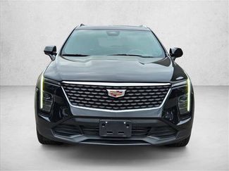 Used 2024 Cadillac XT4 Luxury w/ Cold Weather Package video 2