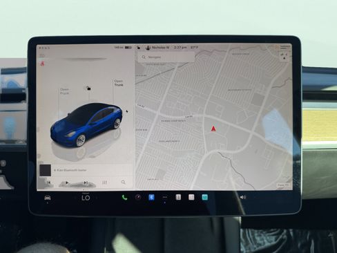 Used 2022 Tesla Model 3 Standard Range image 61