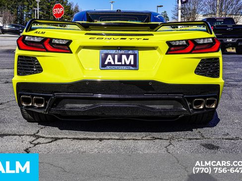 Used 2022 Chevrolet Corvette Stingray w/ Z51 Performance Package image 12