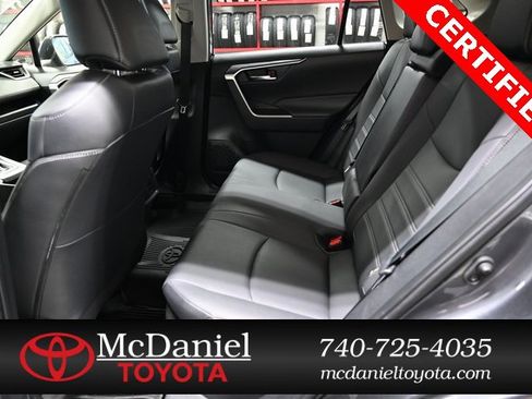 Used 2023 Toyota RAV4 XLE Premium image 12