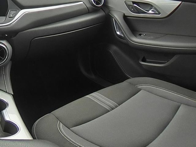Used 2025 Chevrolet Blazer LT FWD image 26