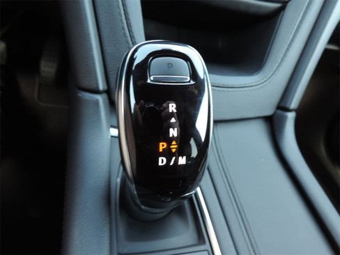 Certified 2025 Cadillac XT5 Premium Luxury image 23