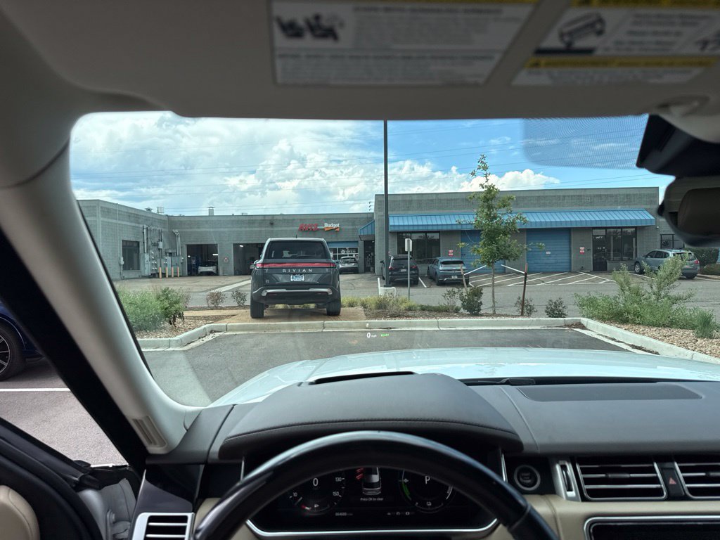 Used 2020 Land Rover Range Rover HSE AWD/4WD image 13