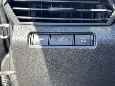 Used 2020 Nissan Altima 2.5 SR w/ Premium Package FWD image 33