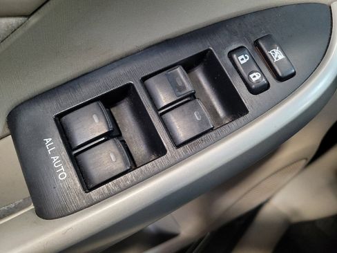 Used 2015 Toyota Prius Two FWD image 27