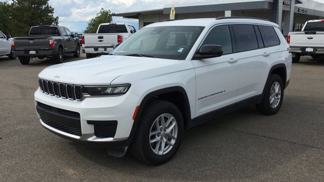 Used 2024 Jeep Grand Cherokee L Laredo w/ Trailer Tow Package AWD/4WD image 5