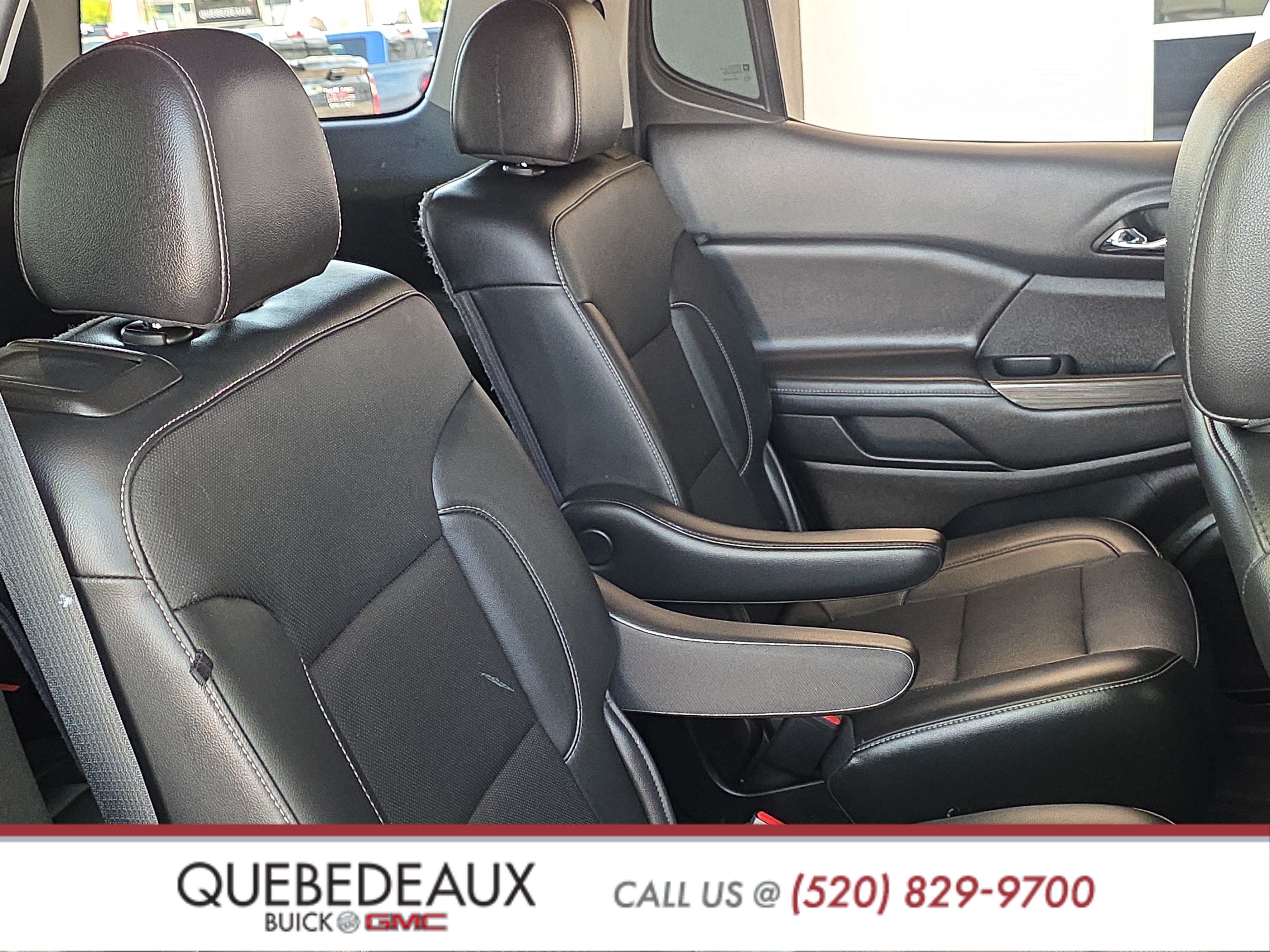 Used 2022 GMC Acadia SLT w/ Preferred Package FWD image 26