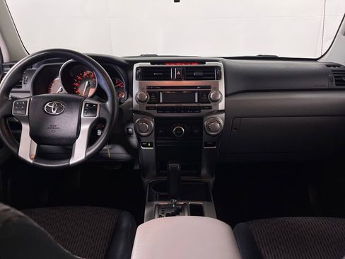 Used 2013 Toyota 4Runner SR5 w/ Convenience Pkg image 14