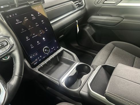 Certified 2025 GMC Terrain Elevation image 28