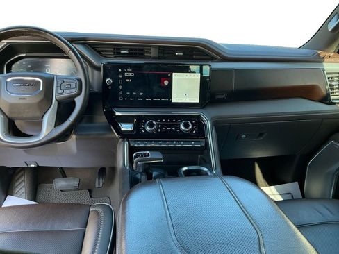 Used 2024 GMC Sierra 1500 Denali image 11