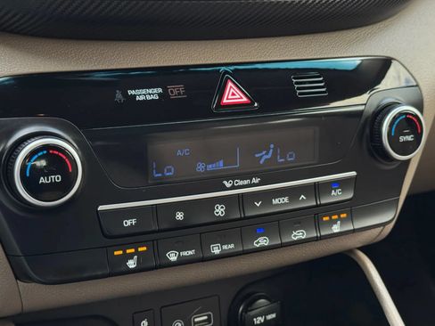 Used 2020 Hyundai Tucson Sport FWD image 38