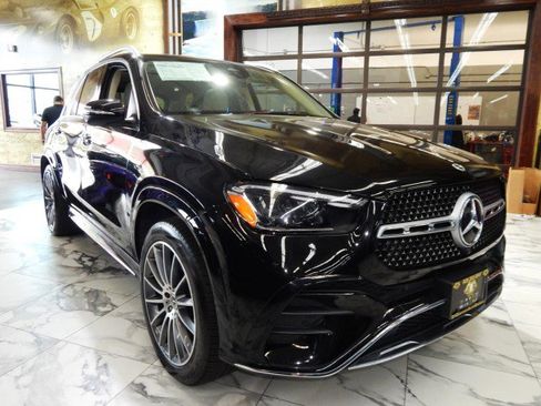 Used 2024 Mercedes-Benz GLE 350 GLE 350 AWD w/ AMG Line Exterior image 1