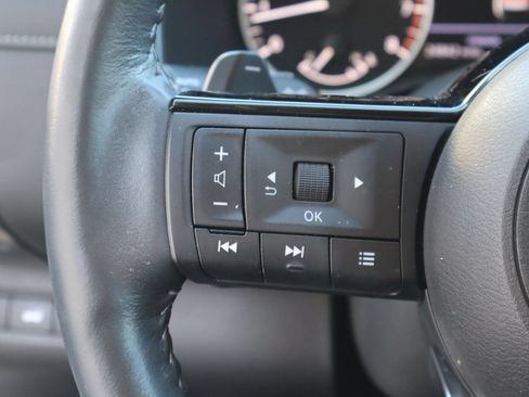 Used 2024 Nissan Pathfinder SL w/ SL Premium Package FWD image 14