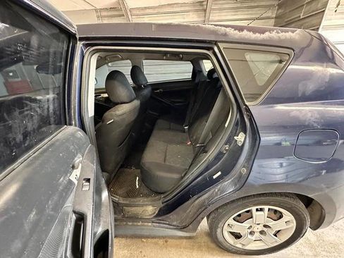 Used 2010 Pontiac Vibe w/ Preferred Package FWD image 23