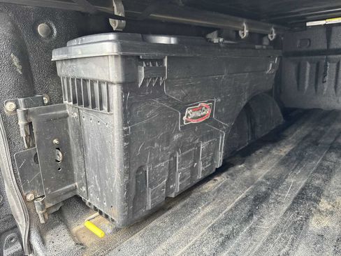 Used 2018 Chevrolet Silverado 1500 LT w/ All Star Edition AWD/4WD image 7