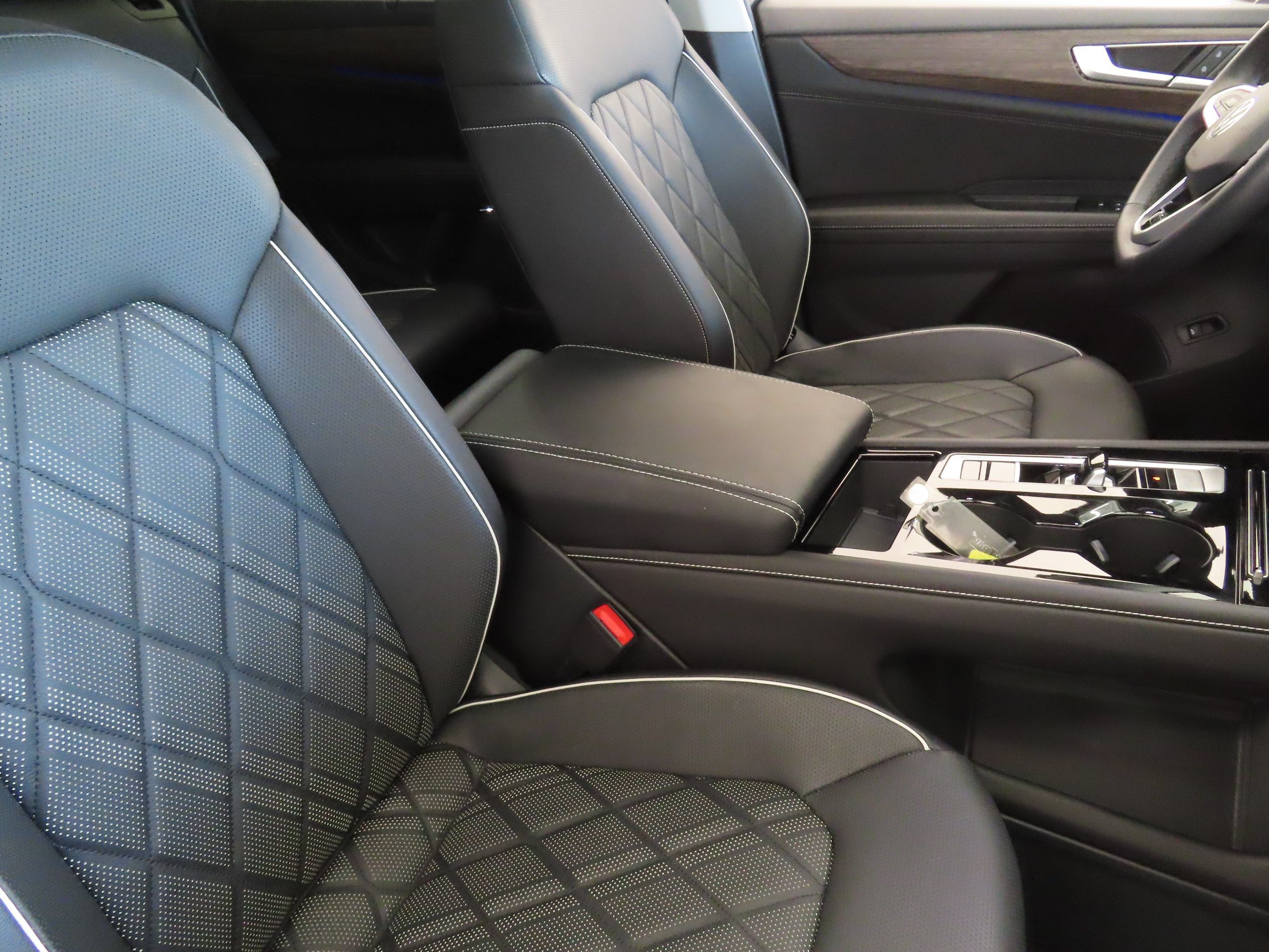 New 2025 Volkswagen Atlas SEL Premium R-Line AWD/4WD image 27