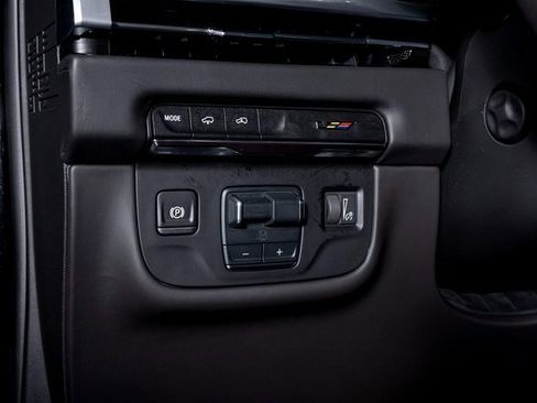 Used 2025 Cadillac Escalade V image 43