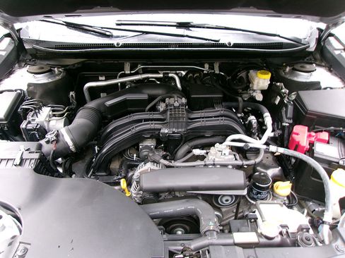 Used 2022 Subaru Outback Premium image 8