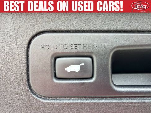 Used 2025 Honda Pilot TrailSport image 42